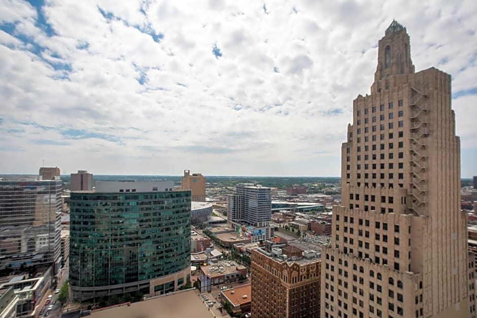 Crowne Plaza Hotel Kansas City Downtown