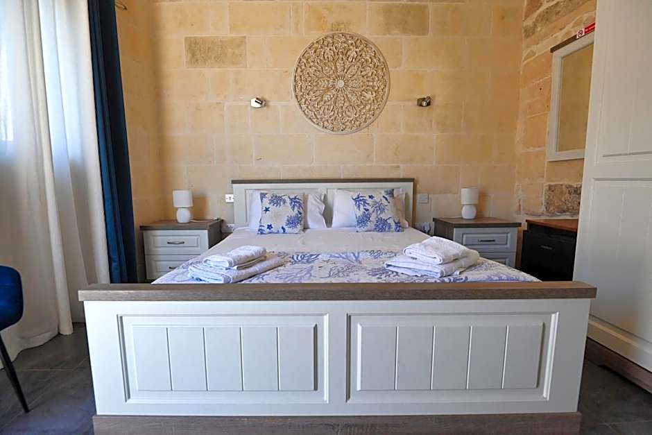 The Cloisters Bed And Breakfast
