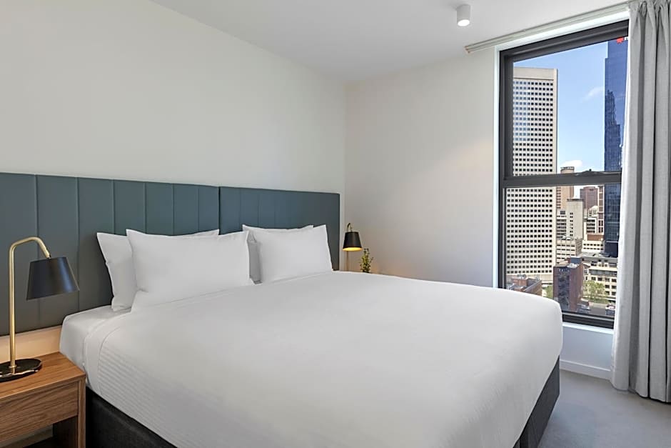 Brady Apartment Hotel Hardware Lane