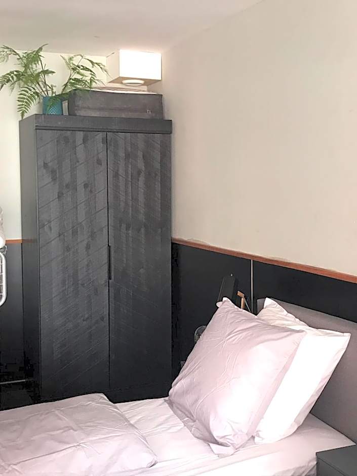 Amsterdam Red Light Bed & Breakfast