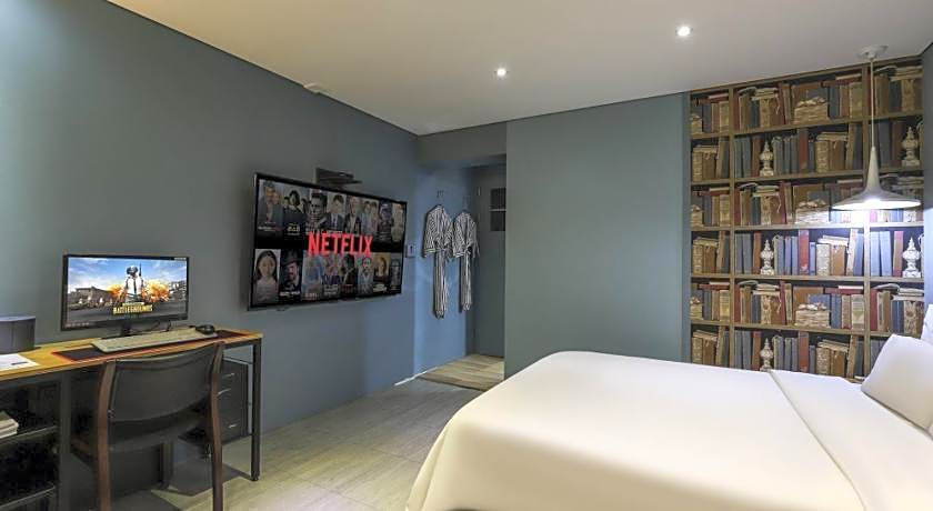 Hotel H2