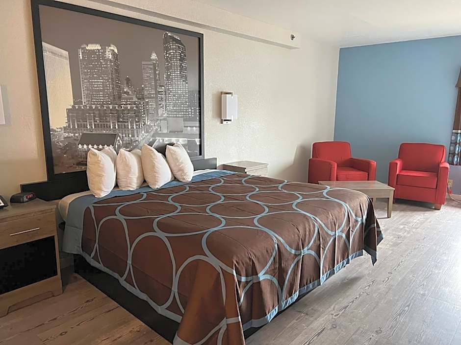 Super 8 by Wyndham Clemmons/Winston-Salem Area