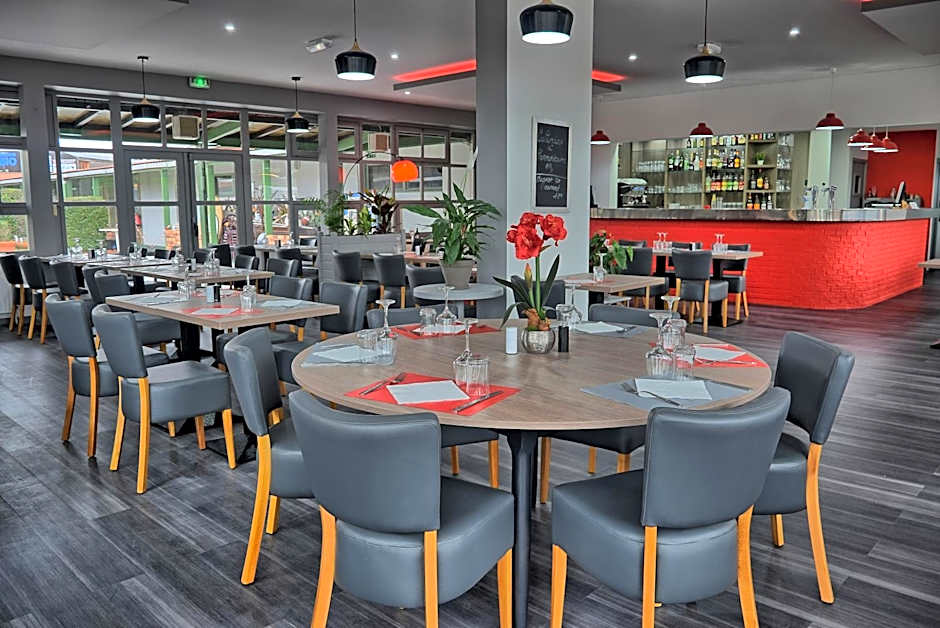 Hotel Restaurant Les Jardins D'Epone