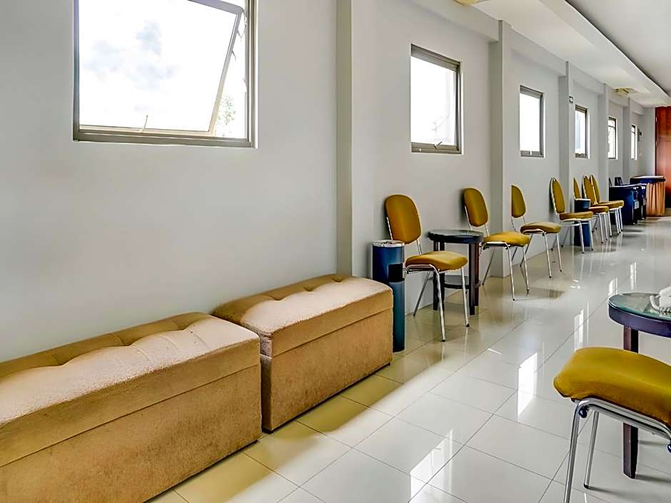 Grand Cikarang Hotel