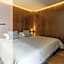 L203 New studio apt 1Bdrm 1bath AC Rooftop