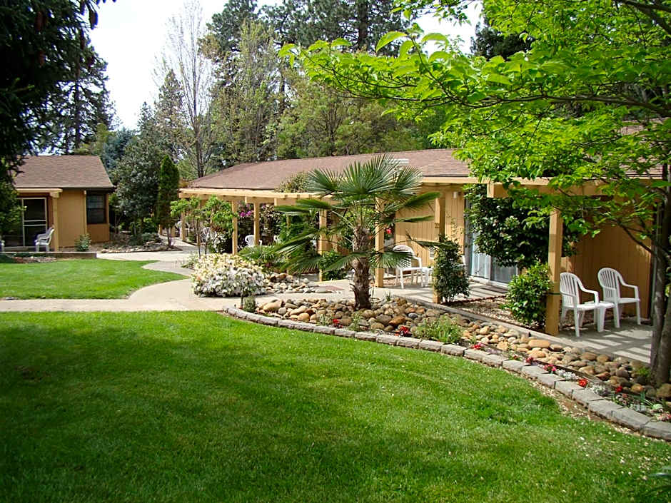 Ponderosa Gardens Motel