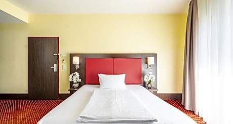 1 Single Bed Standard Room