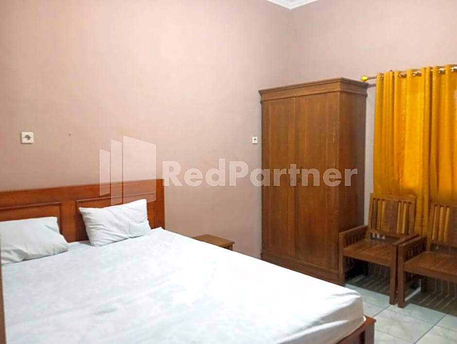 Isa Homestay Kudus Mitra Reddoorz