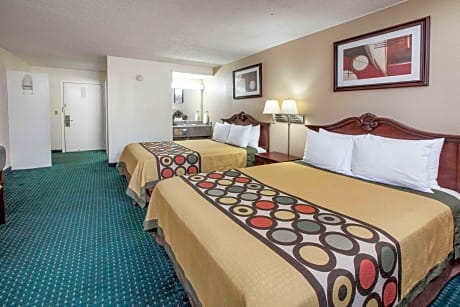 2 Queen Beds Non-Smoking