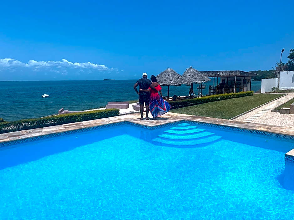 Calamari Beach Resort