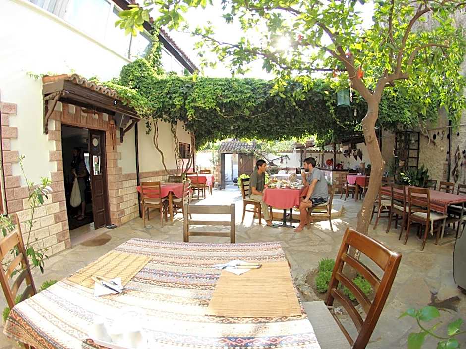 Tuncay Pension