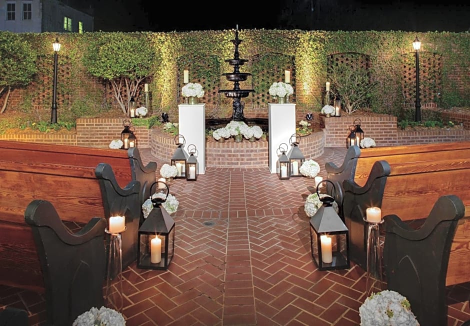 Courtyard by Marriott Charleston Historic District