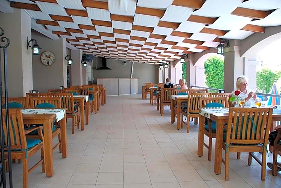 Ant Apart Hotel