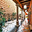 Exclusive Luxury Guest Center House