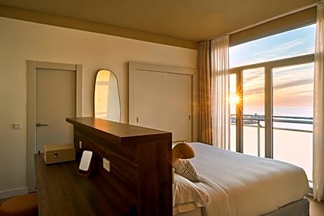 Riviera Suite