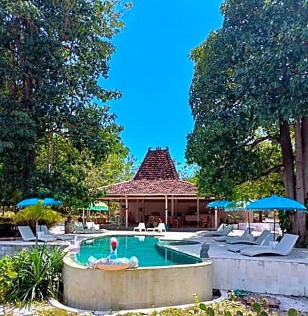 Maleo Moyo Hotel & Dive Resort