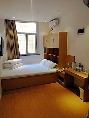 GTI - Business 1 Bed, Shared Bathroom