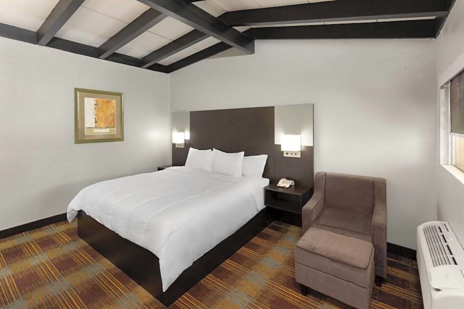 Travelodge by Wyndham New Braunfels
