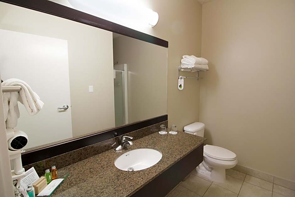 BCMInns - Lac La Biche