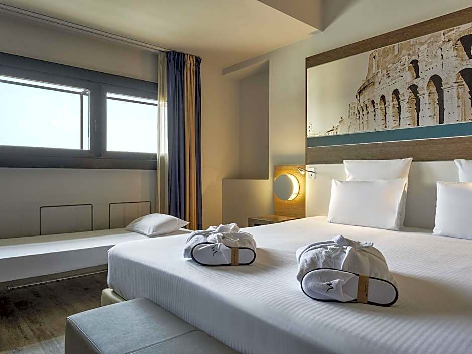 Mercure Rome Colosseum Centre