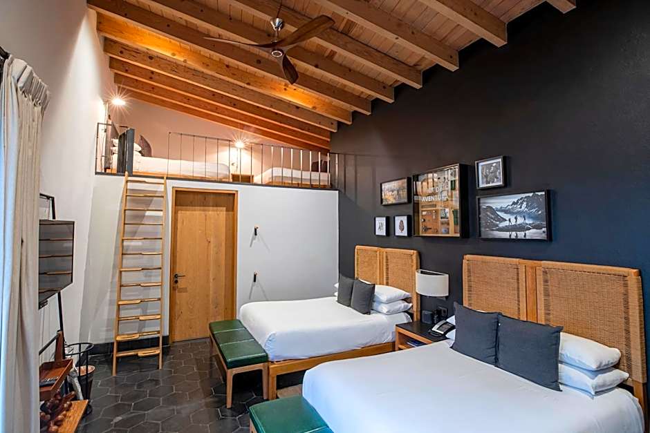 Foto 1 dari 6 — Quadruple Room