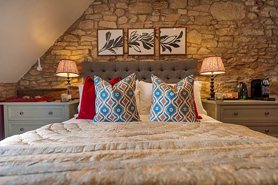 The Sheep on Sheep Street Hotel