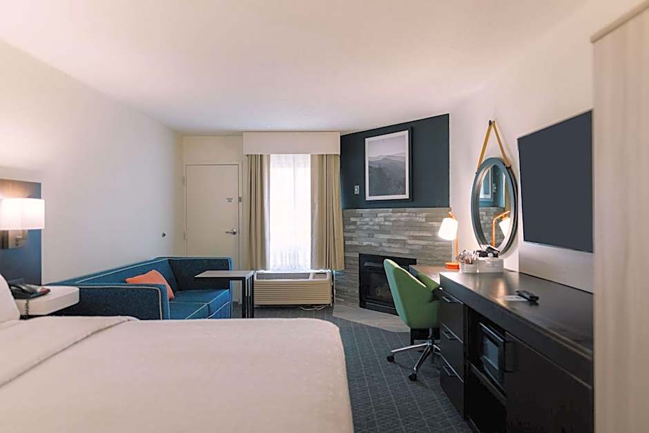 Hampton Inn By Hilton Gatlinburg