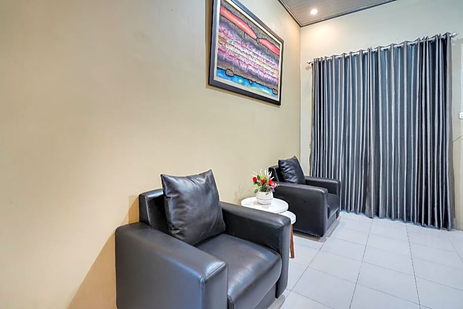 Hotel O Rumah Kost Gresik Syariah