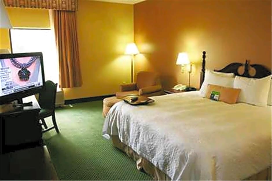 Hampton Inn Bloomington West