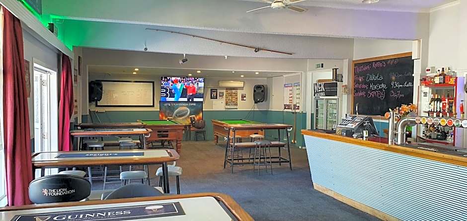 Hotel Motueka - Some weekends may have loud Live Music playing
