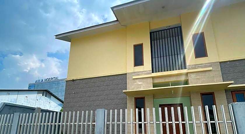 Hotel O Lona Guest House SyariahNearScience Park Universitas Riau