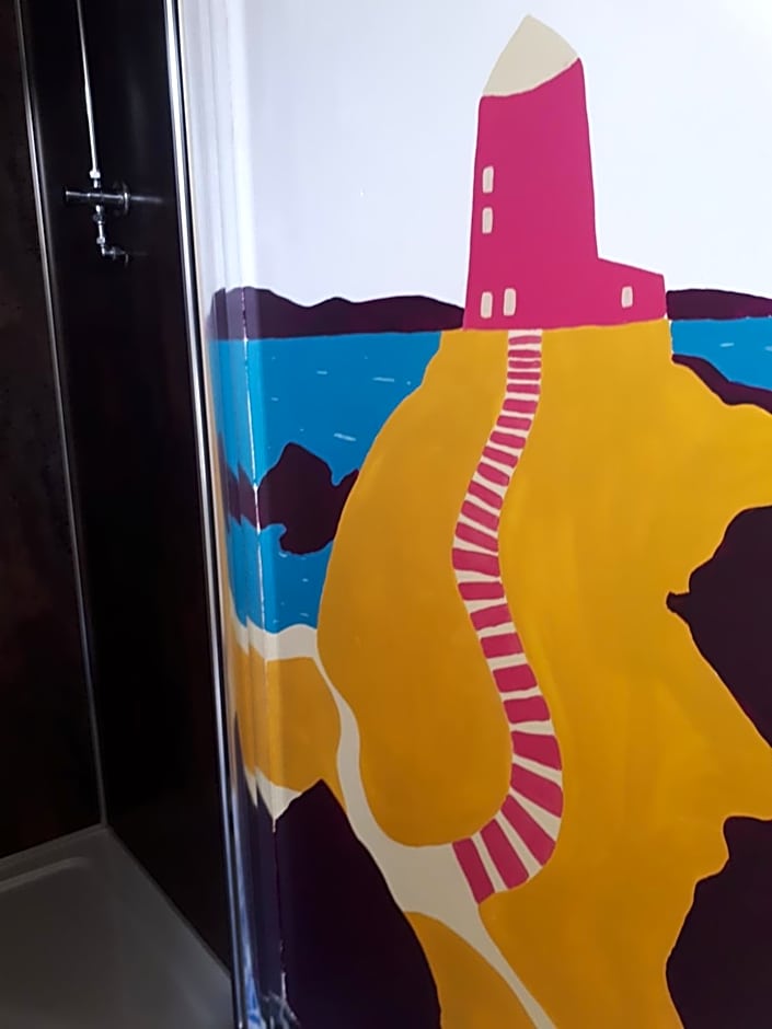 Ty Glyndwr Bunkhouse, Bar and cafe