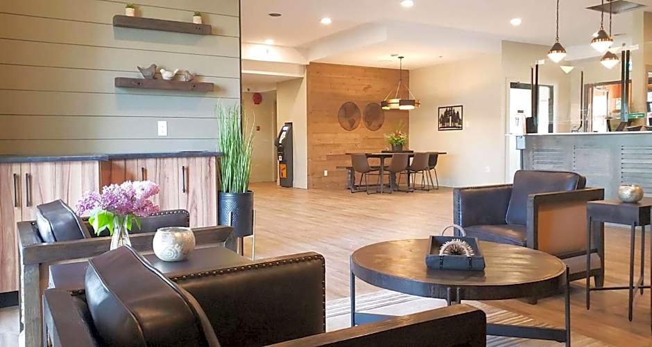 Prestige Hudson Bay Lodge & Conference Centre