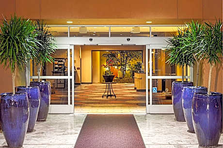 Concord Plaza Hotel