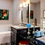 Inn on the Square, an Ascend Collection Hotel