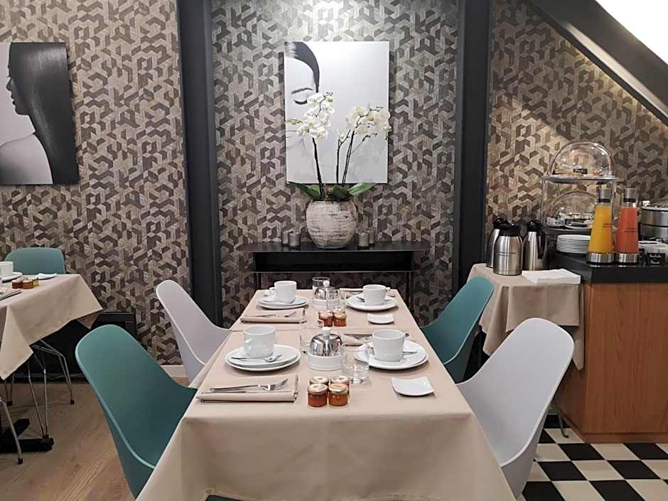 Villa Eiffel Mademoiselle