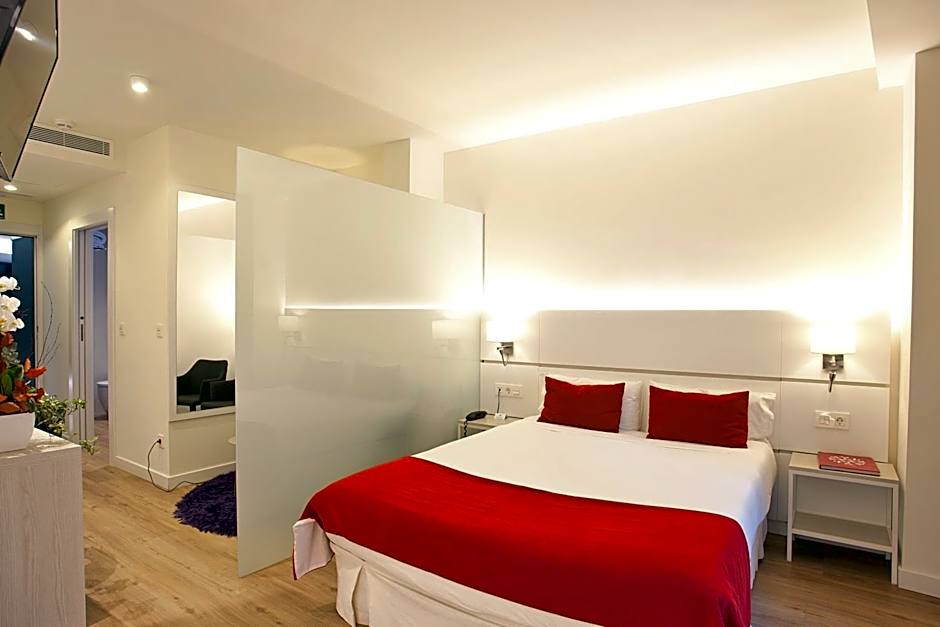 Hotel Pompaelo Plaza del Ayuntamiento & Spa