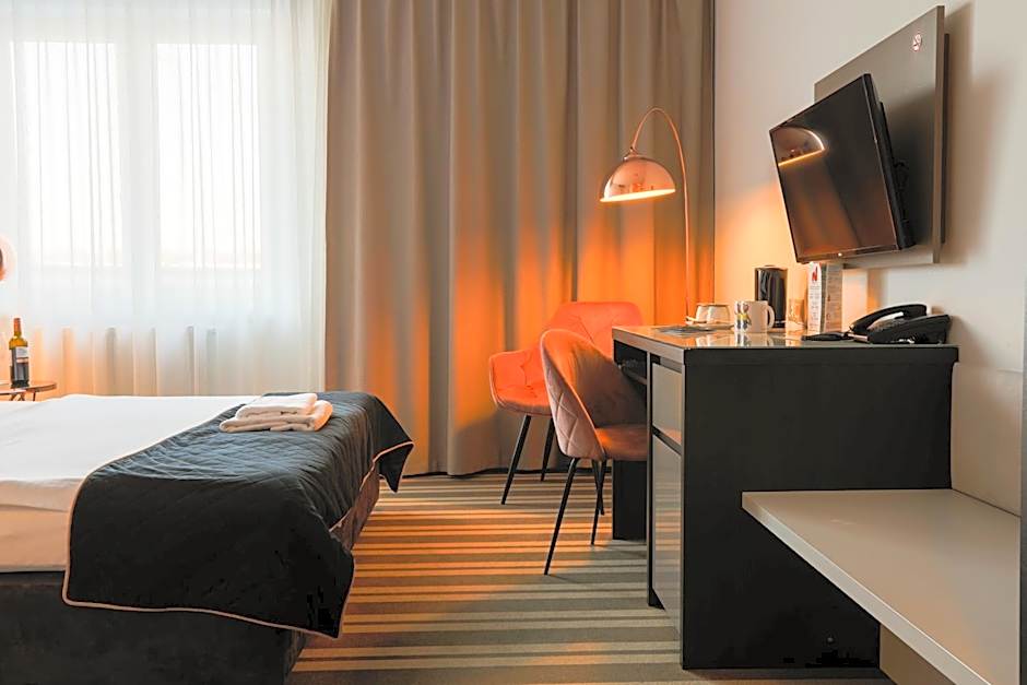 NoBo Hotel - business