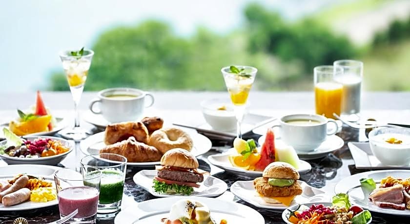 Mercure Kochi Tosa Resort & Spa