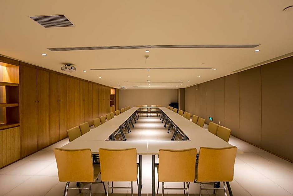JI Hotel Jinan Quancheng Plaza