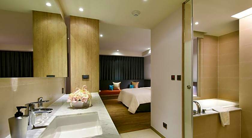 Just Sleep Kaohsiung Station