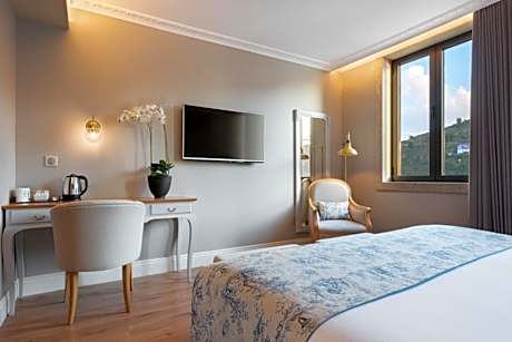 Double or Twin Room with River View