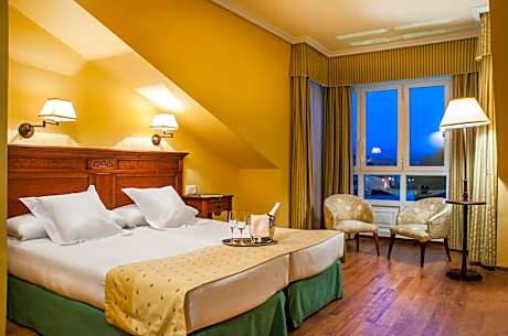 Double Room with Spa Access and Massage