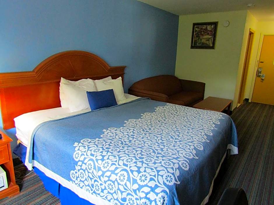 Days Inn by Wyndham Runnemede Philadelphia Area