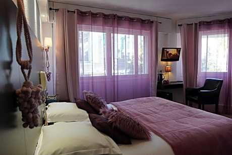 Superior Double or Twin Room(1 Queen Bed)