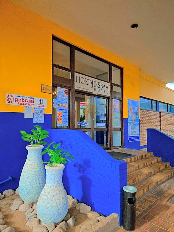 Hoedjiesbaai Hotel