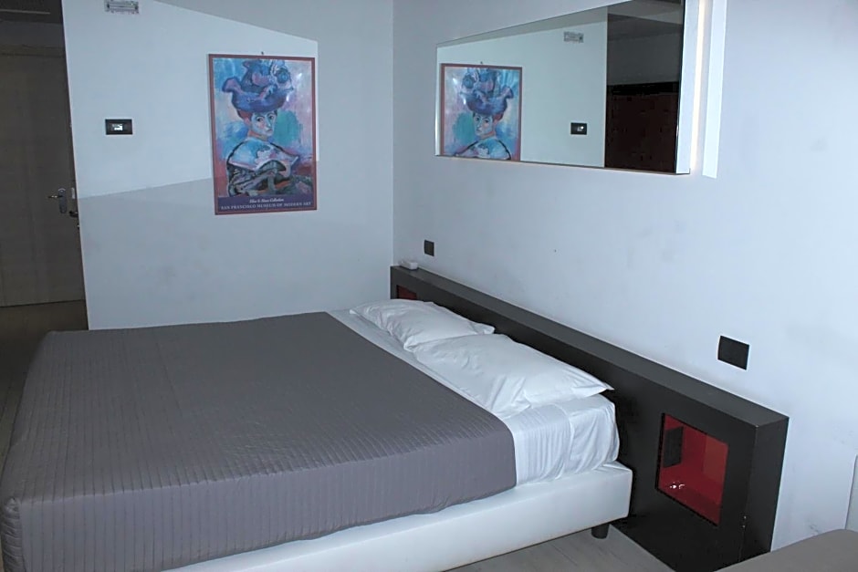 Blue Shades Hotel