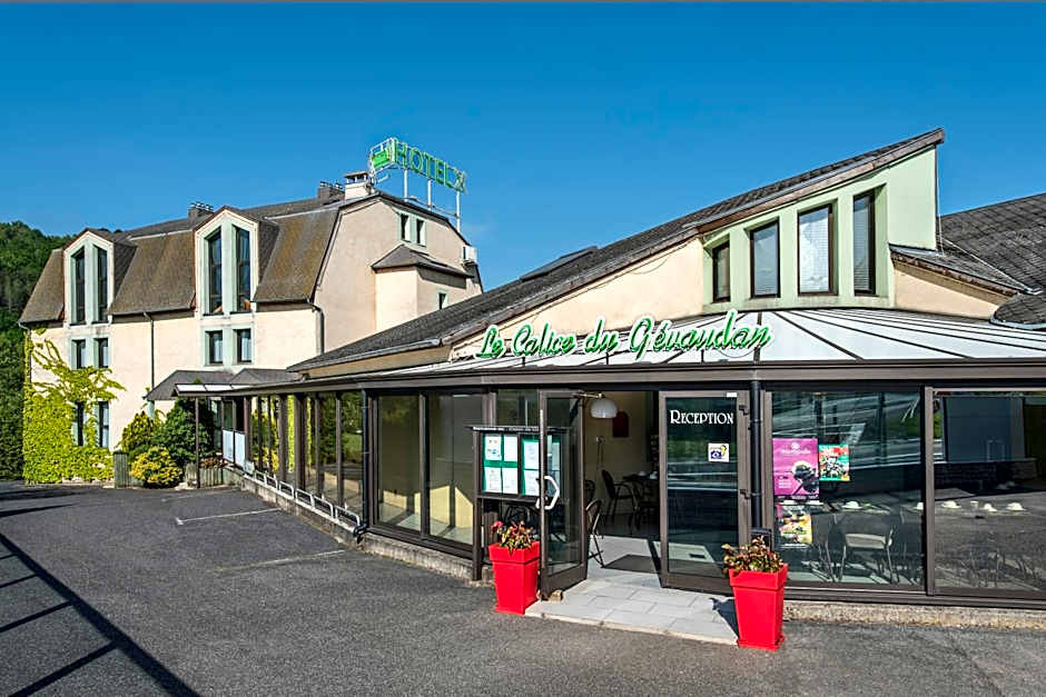 Hôtel-Restaurant Le Calice Du Gevaudan - A75