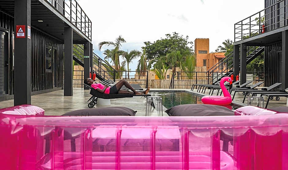 Boxo Diani - Unique Beach Front Container Eco-Hotel