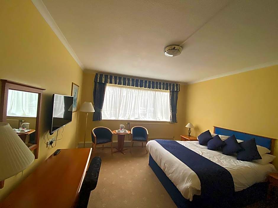 Tiverton Hotel Lounge & Venue